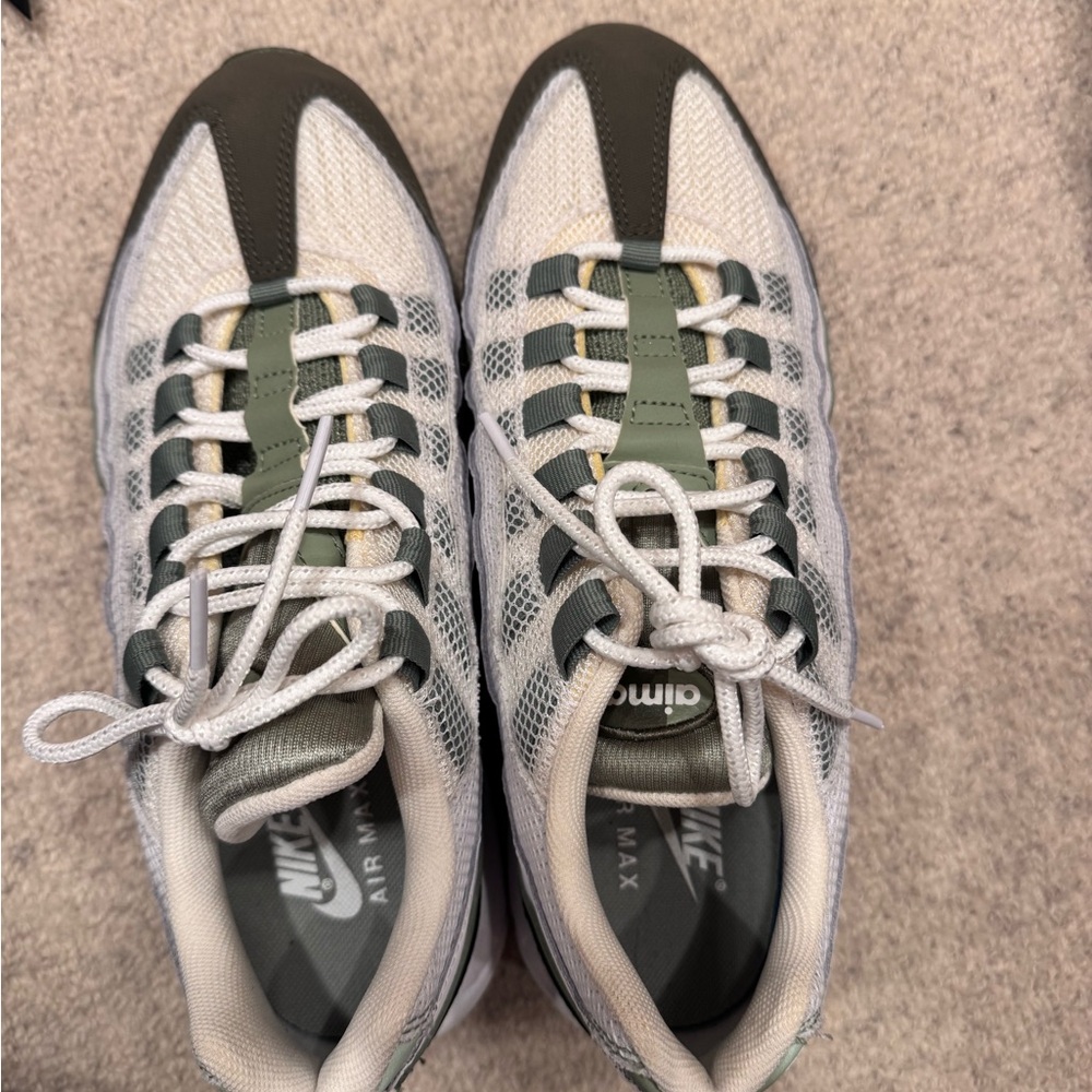 Nike Air Max Men's Shoes - White and Green